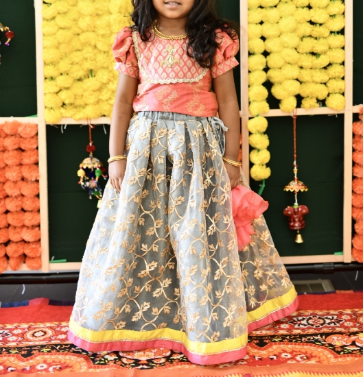 Picture of Little muffet gotapatti lehenga with brocade blouse 4-5y