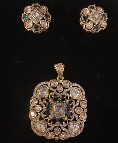 Picture of Beautiful polki Pendant Set