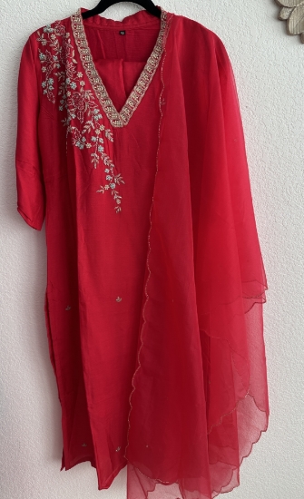 Picture of Brand new silk reddish pink 3 piece suit