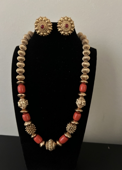 Picture of Coral gold replica mala with studs 