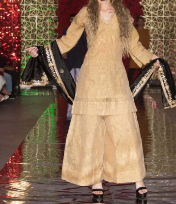 Picture of Gold sharara set