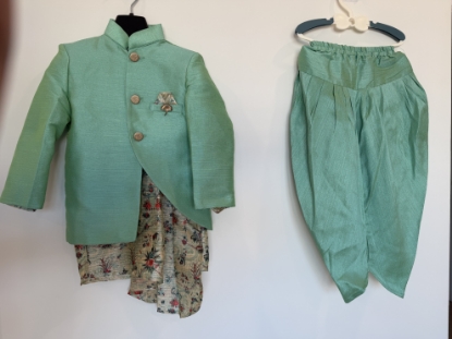 Picture of Never worn 3 piece suit set 2-3y