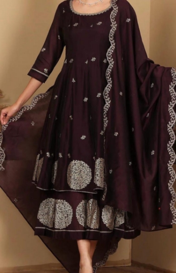 Picture of NEW  W  beautiful wine colour 2 pc set