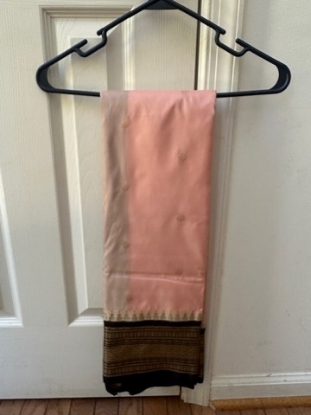 Picture of Never worn Peach semi pattu saree